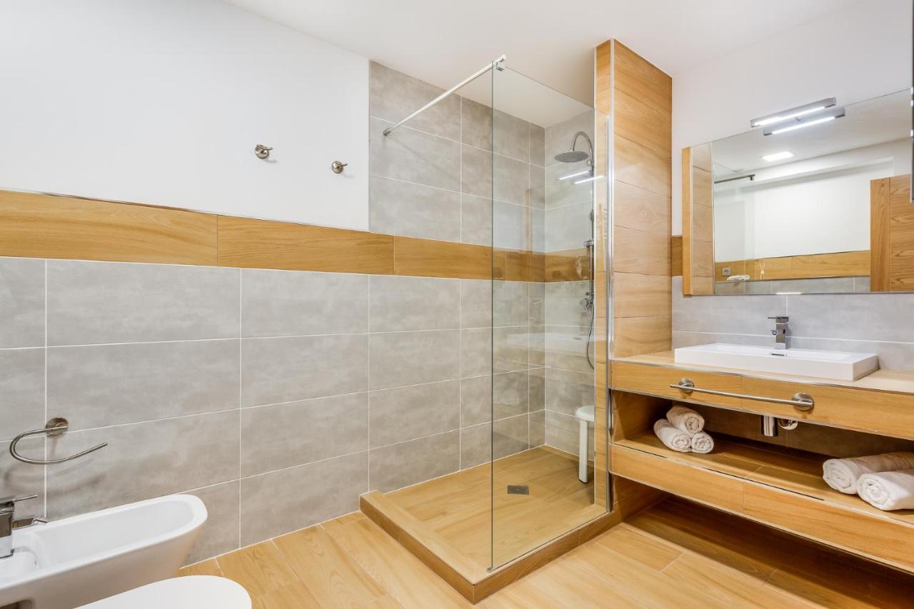New 1 Bedroom Apartement On The Sea In Marbella. Exteriér fotografie